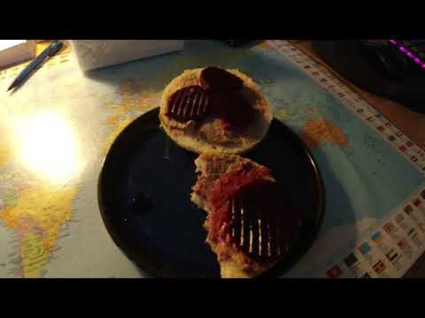 MongoTV_7490 - Min Morgenmad - MØLLEBOLLE Med LEVERPOSTEJ og RØDBEDER