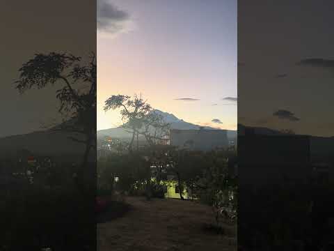 #chimborazo visto desde #riobamba 😍😍 un día de julio 😅 #allyouneedisecuador #milindoecuador