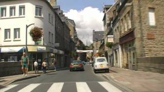 preview picture of video 'Driving Through Guingamp, Côtes d'Armor, Brittany, France 9th July 2009'