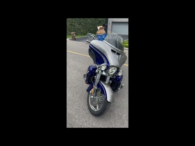 2016 Harley Davidson CVO Limited in Touring in City of Montréal