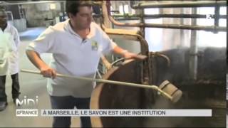 preview picture of video 'LA DÉCOUVERTE DE NATHALIE À Marseille le savon est une institution'