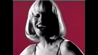 Paris Red - Promises