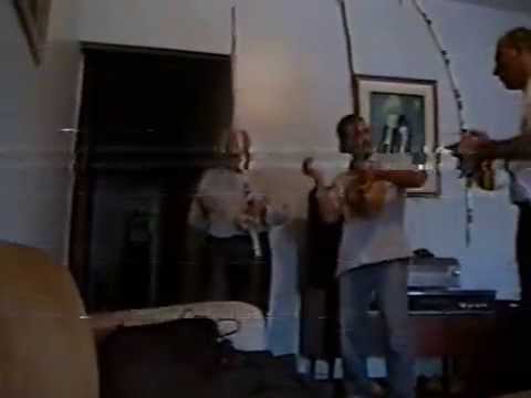 Capoeira Mestres Onça Tigre, Dom Ivan Zacarias, e Polêmico: Berimbaus na Roça do Lobo. 02