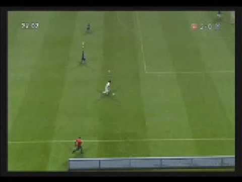 PES 2009 Official Guide - Crossing
