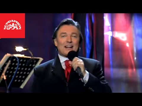 Karel Gott - Žalu jsem dřív se smál (oficiální live video)