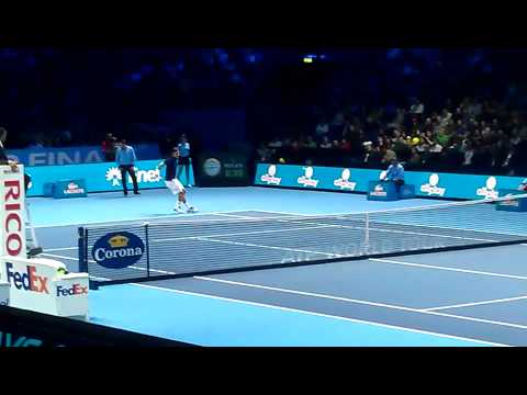 Federer Return Point - Roger Federer vs David Ferrer - World Tour Finals 2011 Semi Final