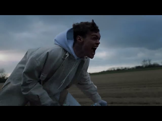 Video zu 'Brividi' ansehen Video zu 'Brividi' ansehen