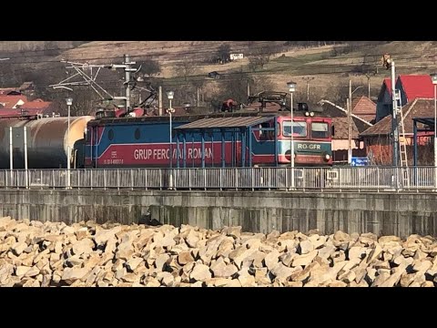 Marfar GFR cu EA 517 în halta Târnava