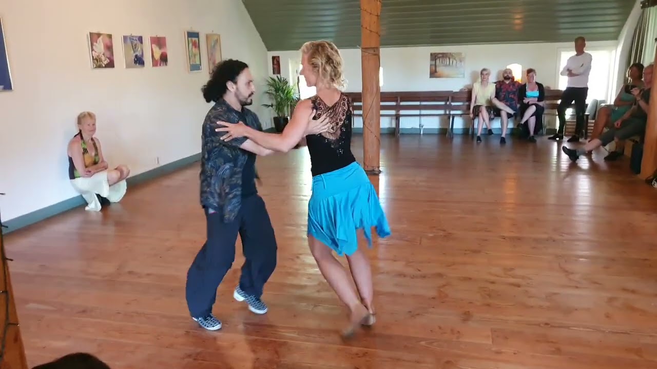 Dancing the elements in Neotango - by Ezequiel Sanucci & Lydia Müller