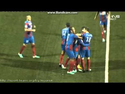 Le splendide coup franc de Claudio Beauvue