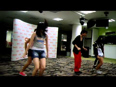 120921 KPOP Dance Off Vol 27: f(x) - Electric Shock