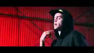 Skate Maloley - Little bit - official music video