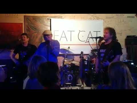Fat Cat - Kapela Fat Cat u Kouřícího králíka v Brně