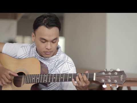 Holly Caesar - Lounge (Original) Solo Guitar