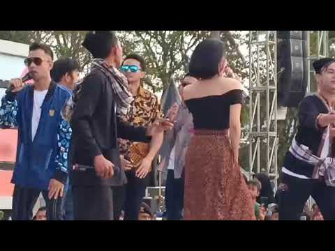 Serunya Wika Salim Charlie Setia band di Ciamis