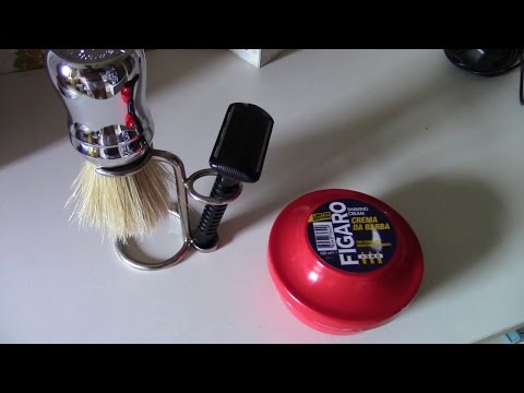 La crema che candeggia una postacne Le maschere semplici per candeggiare di pelle di faccia