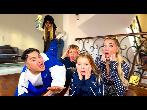 WIR wurden in der VILLA ÜBERFALLEN 😱