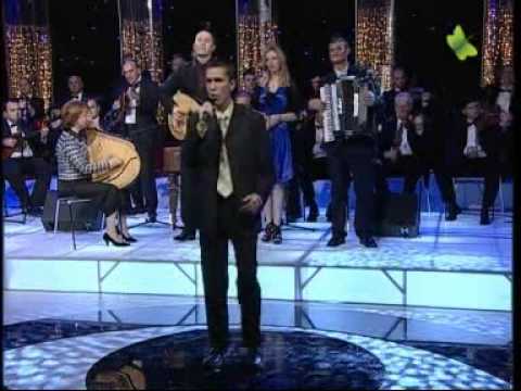 ČERVENA RUŽA TROJAKA - 4 verziji jednej pisnji