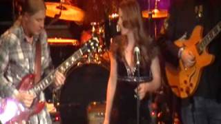 Derek Trucks Band w/Susan Tedeschi doing &quot;Anyday&quot; by Clapton