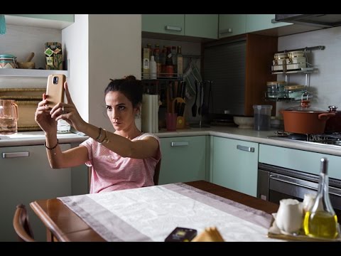 Rüzgarda Salınan Nilüfer Fragman