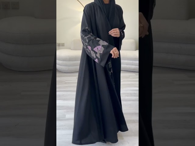 عباية رزان | بقماش كريب الاناقة مطرز دبل كلوش - تط...