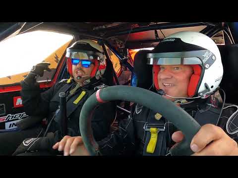 BMW M4 Cabrio G83 vs BMW E36 LS3 V8 - jedno drift dokáže, druhé driftom žije obrazok