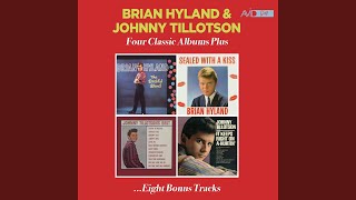 I Fall to Pieces (It Keeps Right on A-Hurtin) (2026 Digitally Remastered)