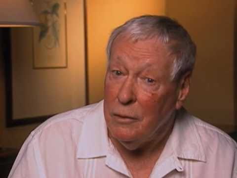 Russell Johnson on the critics' reaction to "Gilligan's Island" - EMMYTVLEGENDS.ORG