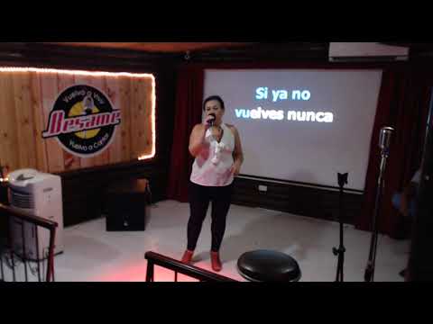 Luz de luna canta Luz marina en Besame Restaurante Bar Karaoke Video 4693