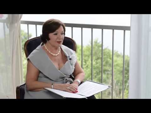 Contessa Juliette presenta il suo libro "l'angelo con la frusta" in una video intervista in italiano