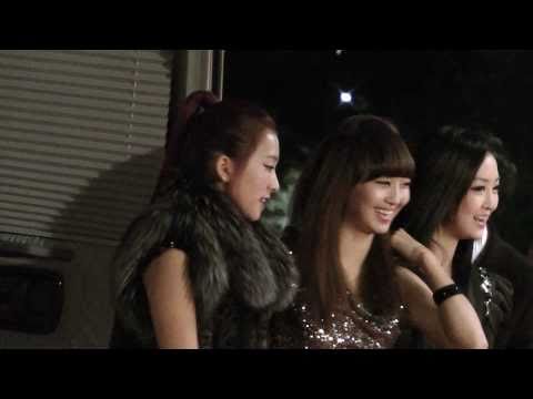 101209 GoldenDiskAwards sister