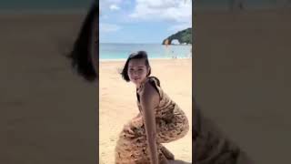 bikini TikTok be like...