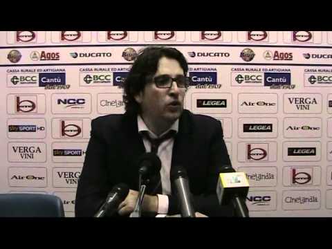 andrea trinchieri dopo gara 1  playoff  cantù - varese.