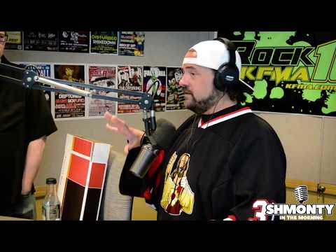Film Critic Reviews Yoga Hosers to Kevin Smith