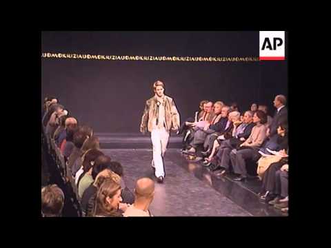 ENTERTAINMENT WEEKLY: MILAN FASHION