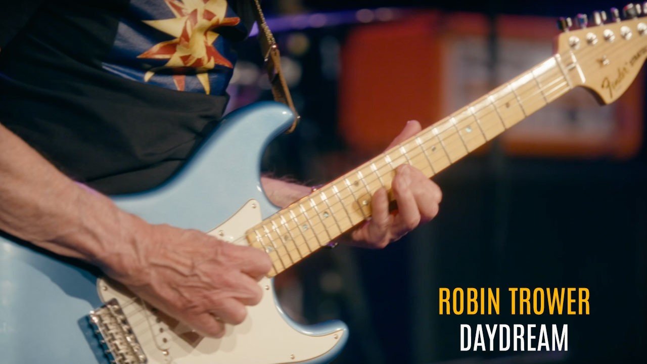Robin Trower - Daydream Live [Official] - YouTube