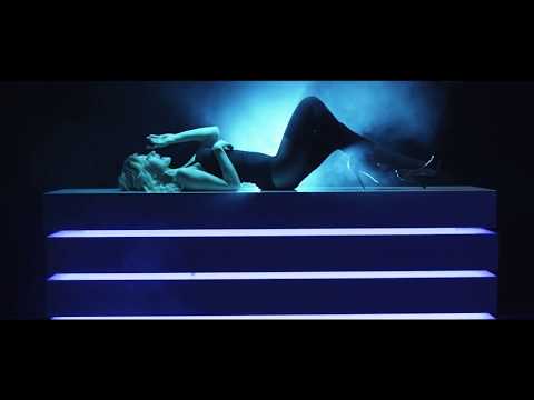 Danijela Martinović - ILUZIJA (Official video)