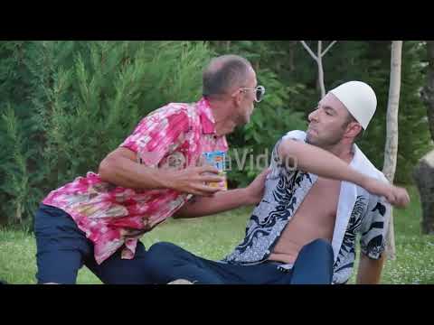E len filmin n'gjys Sahit plisi 🤣 - Stupcat Skeçe 2019: American Movie me Vildane Zeneli