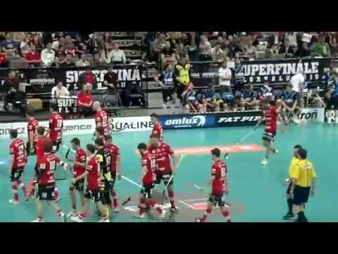 Superfinále florbalu 2015 - gól na 3:4 (M.Richter - Tatran Střešovice)