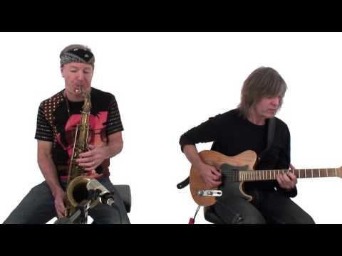 Bill Evans ft. Mike Stern - #16 Going Out There - 30 Sax Licks - Guitar Lessons