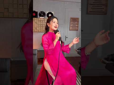 Cô Gái Xứ Nghệ Cất Tiếng Hát Khiến Khán Giả Mê Mẩn #dancaxunghe #hoaiphan #nhacxunghe