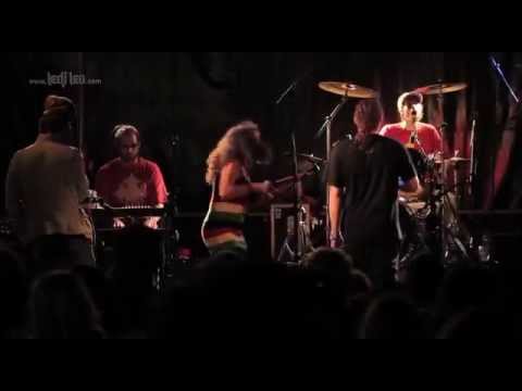Keep on smiling - Ledj Leo & Friends feat. Sandy Lewis & Pamfalon - Live in Vincennes june 21 2012