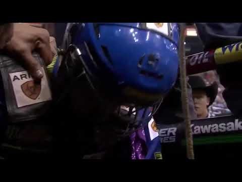 Kaique Pacheco rides Humberto for 87.25 points (PBR)