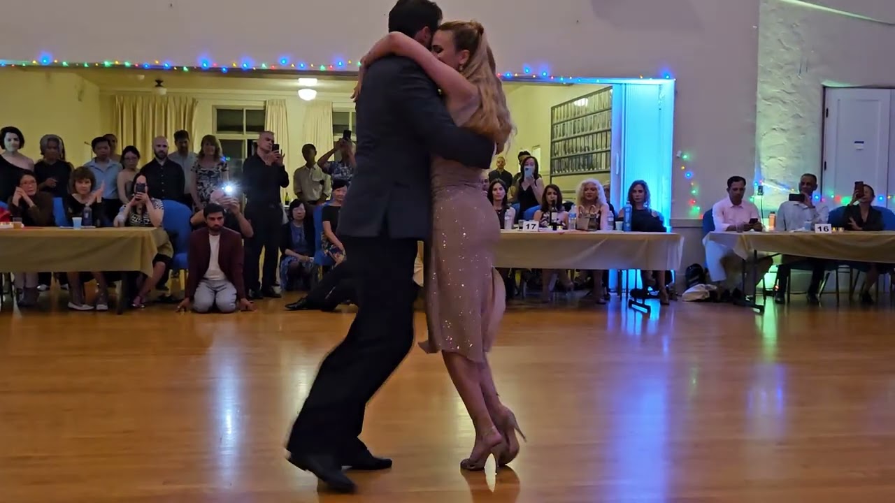 Maxi Copello and Karu Terenzio at La Reina milonga (2 of 3)