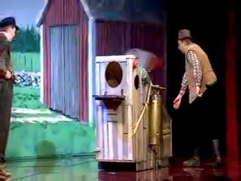 Växjörevyn 2014. Jag i rollen som Klabbarparn.