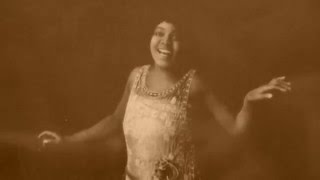 Bessie Smith Me and my gin