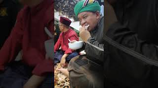 Download lagu JAWARA JAWARA RAWA BELONG SILATURAHMI DI KEDIAMAN BABA H. OZI PRESIDEN PITUNG - JAWARA BERKAH mp3