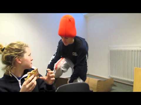 Nissenrevyen 2012 - Confession Box 6