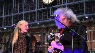 Kerry Ellis & Brian May - Born Free