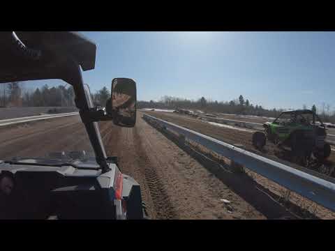 Talon R vs RZR S4 1000: Drag race